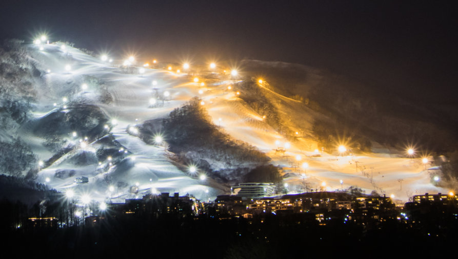 Night Ski Lights Grand Hirafu 01 24 18 4