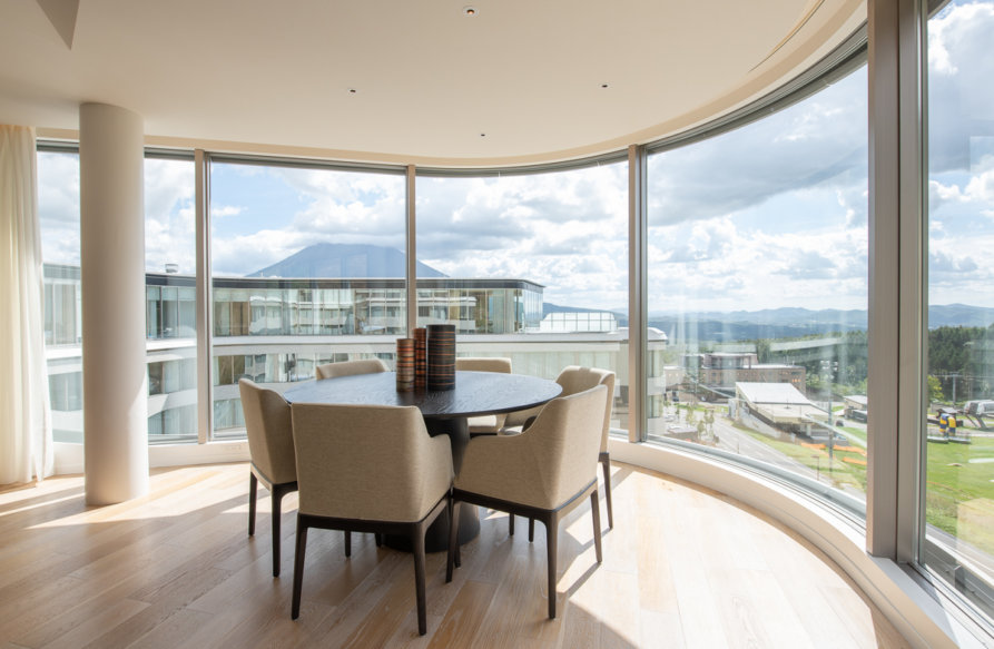 3 Bedroom Living and Dining Room